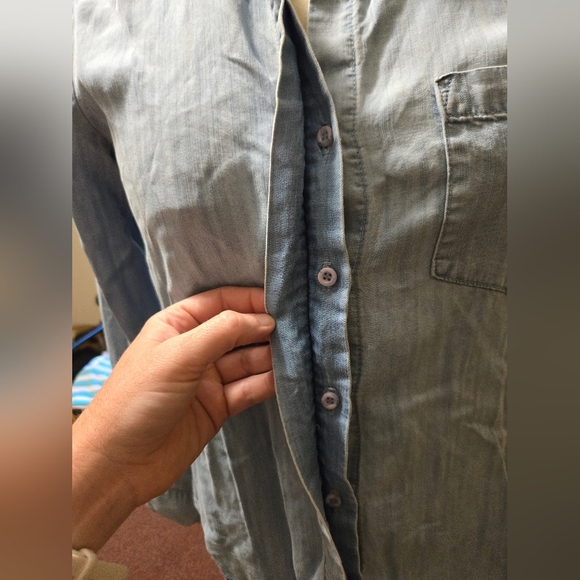 Bella Dahl Button Down Shirt With Open Back Size Small - Picture 8 of 12